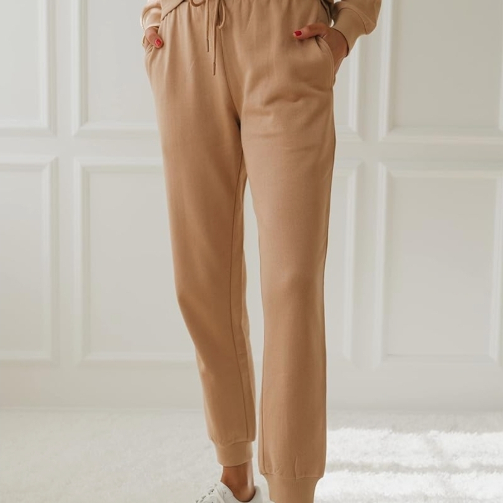 GAP Women's Camel Jogger Pants
